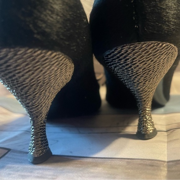 PRADA - Black Buckle Pointed Toe Pony Hair Low Heel Kitten Pumps Sz 40.5 US 10.5 - Picture 7 of 10